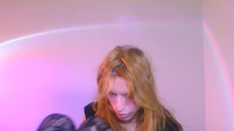 Snapshot of thedollxxxperience chatting on 11/24/25, 03:56 Yolanda online show from 11/24/25, 03:56