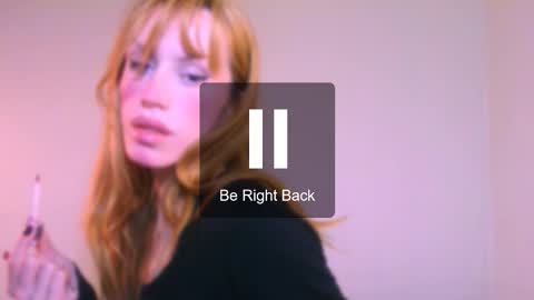 Snapshot of thedollxxxperience chatting on 12/14/25, 08:24 Yolanda online show from 12/14/25, 08:24