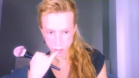 Snapshot of thedollxxxperience chatting on 06/20/26, 04:26 Yolanda online show from 06/20/26, 04:26