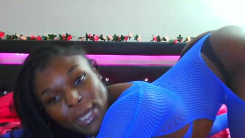 Snapshot of theebody chatting on 09/28/25, 04:40 theebody online show from 09/28/25, 04:40