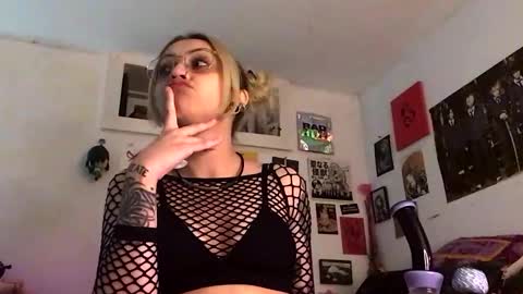 KIng Venus online show from 12/29/24, 02:38