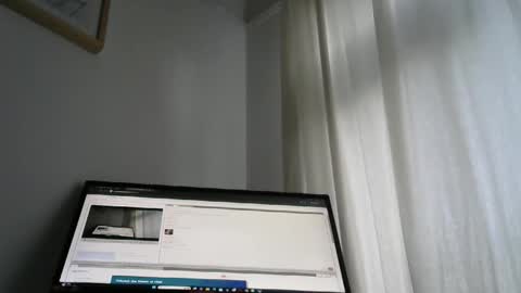 Snapshot of theericshow chatting on 09/17/25, 06:09 theericshow online show from 09/17/25, 06:09