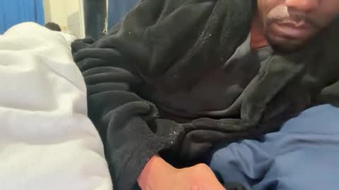 Snapshot of theeshooterr chatting on 12/03/24, 06:04 theeshooterr online show from 12/03/24, 06:04