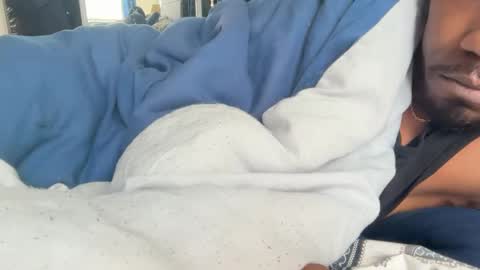 Snapshot of theeshooterr chatting on 12/14/24, 03:04 theeshooterr online show from 12/14/24, 03:04