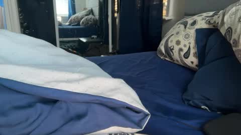 Snapshot of theeshooterr chatting on 12/14/24, 06:09 theeshooterr online show from 12/14/24, 06:09