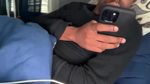 Snapshot of theeshooterr chatting on 12/24/24, 04:19 theeshooterr online show from 12/24/24, 04:19