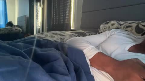 Snapshot of theeshooterr chatting on 01/05/25, 03:55 theeshooterr online show from 01/05/25, 03:55