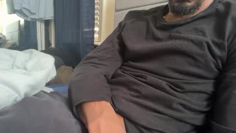 Snapshot of theeshooterr chatting on 01/16/25, 02:51 theeshooterr online show from 01/16/25, 02:51