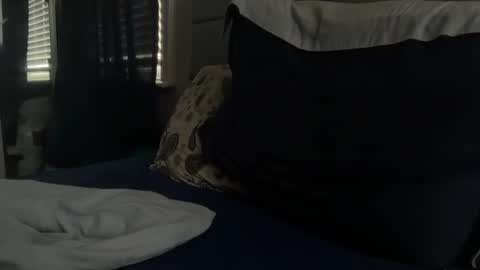 Snapshot of theeshooterr chatting on 01/19/25, 06:21 theeshooterr online show from 01/19/25, 06:21