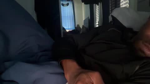 Snapshot of theeshooterr chatting on 01/23/25, 01:02 theeshooterr online show from 01/23/25, 01:02