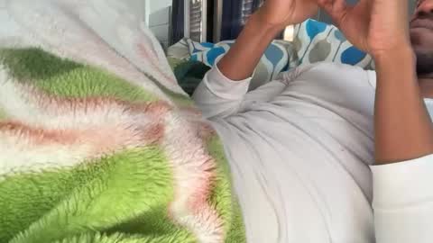 Snapshot of theeshooterr chatting on 03/10/25, 04:14 theeshooterr online show from 03/10/25, 04:14