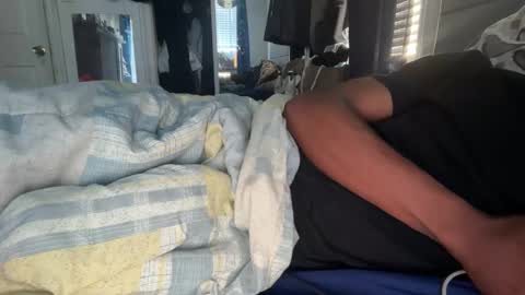 Snapshot of theeshooterr chatting on 10/01/25, 05:08 theeshooterr online show from 10/01/25, 05:08