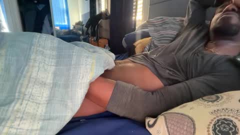 Snapshot of theeshooterr chatting on 10/09/25, 03:21 theeshooterr online show from 10/09/25, 03:21