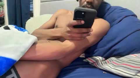 Snapshot of theeshooterr chatting on 01/10/26, 09:30 theeshooterr online show from 01/10/26, 09:30