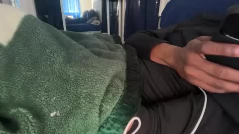 Snapshot of theeshooterr chatting on 02/09/26, 02:43 theeshooterr online show from 02/09/26, 02:43