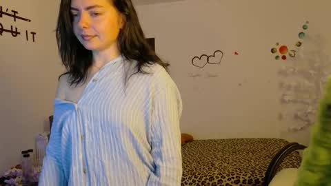 TheFarmergirl online show from 11/17/25, 05:13