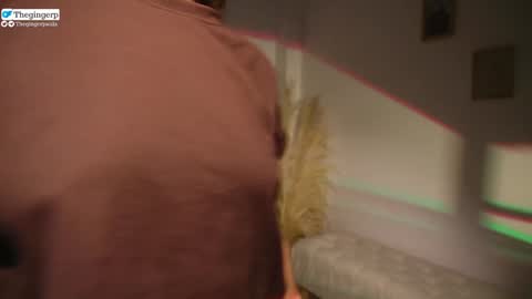   Streaming mostly at    online show from 01/31/25, 10:21