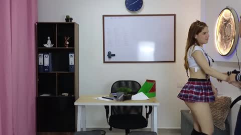 Ncole Emily Calvin and Pepe online show from 12/16/24, 10:03