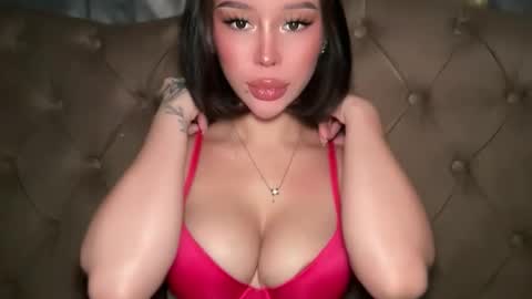 Elle  dont forget to folloW me and thumbs up online show from 04/06/26, 01:58