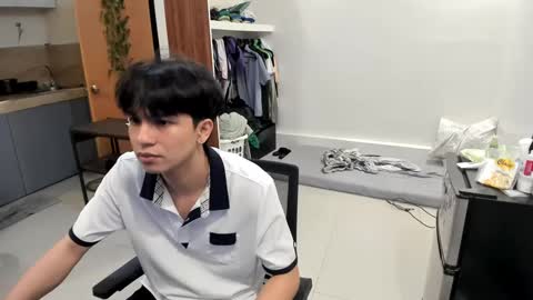 Green online show from 12/21/24, 07:27