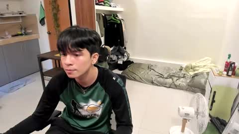 Green online show from 01/12/25, 06:49