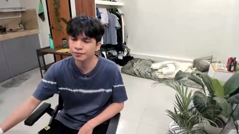 Green online show from 01/13/25, 02:21