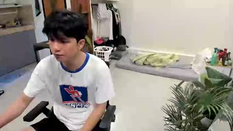 Green online show from 01/18/25, 08:10