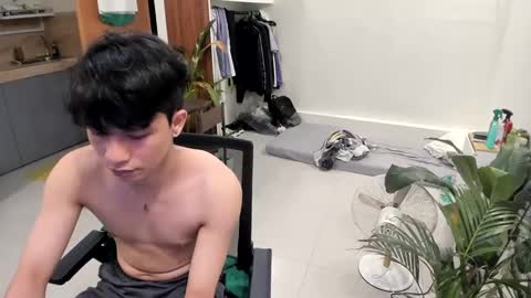 Green online show from 01/23/25, 01:13