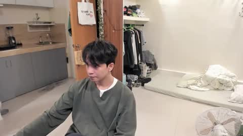 Green online show from 10/01/25, 06:47