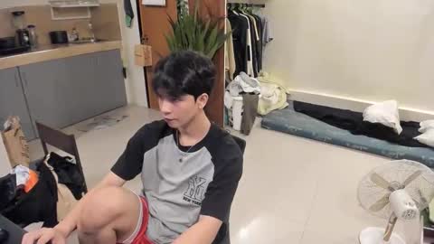 Green online show from 10/07/25, 05:21