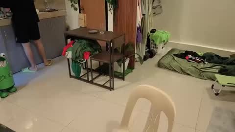 Green online show from 04/02/26, 06:44