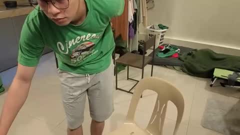 Green online show from 04/09/26, 07:36