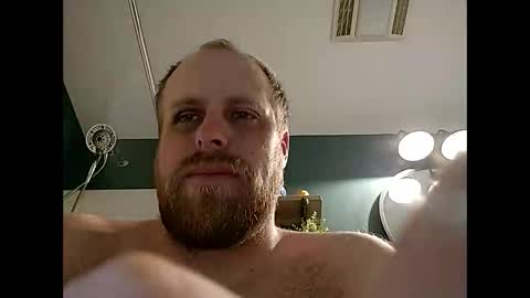 Snapshot of thehammerxx chatting on 10/09/25, 09:29 thehammerxx online show from 10/09/25, 09:29