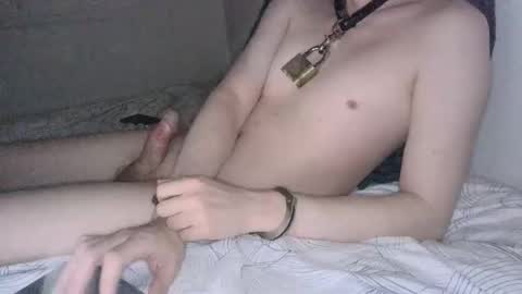 Snapshot of thehoodedsubb chatting on 11/19/25, 07:41 thehoodedsubb online show from 11/19/25, 07:41