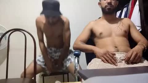 Snapshot of thehousedog chatting on 02/06/25, 06:51 thehousedog online show from 02/06/25, 06:51