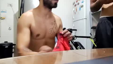 Snapshot of thehousedog chatting on 02/07/25, 09:26 thehousedog online show from 02/07/25, 09:26