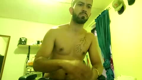 Snapshot of thehousedog chatting on 02/18/25, 02:49 thehousedog online show from 02/18/25, 02:49