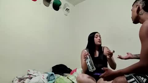 Snapshot of thehousedog chatting on 02/23/25, 08:39 thehousedog online show from 02/23/25, 08:39