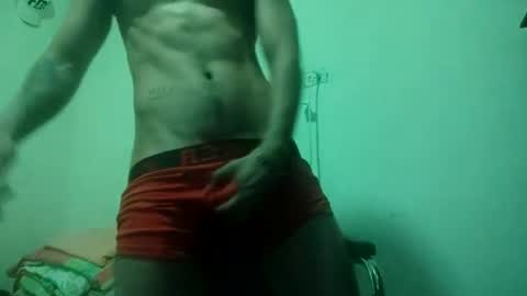 Snapshot of thehousedog chatting on 02/25/25, 08:30 thehousedog online show from 02/25/25, 08:30