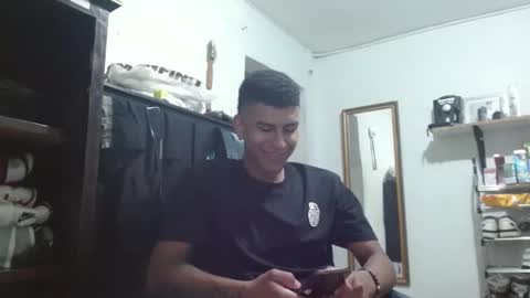 Snapshot of thehousedog chatting on 03/02/25, 09:31 thehousedog online show from 03/02/25, 09:31