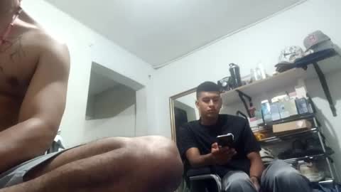 Snapshot of thehousedog chatting on 03/04/25, 01:01 thehousedog online show from 03/04/25, 01:01