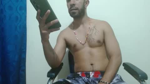 Snapshot of thehousedog chatting on 09/11/25, 02:22 thehousedog online show from 09/11/25, 02:22