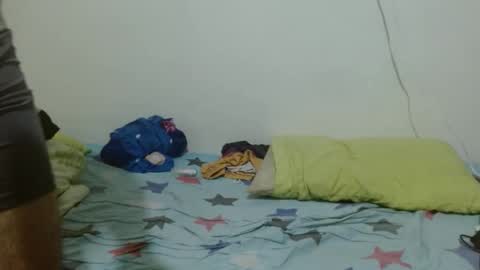 Snapshot of thehousedog chatting on 09/18/25, 11:12 thehousedog online show from 09/18/25, 11:12