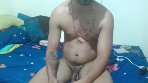 Snapshot of thehousedog chatting on 10/24/25, 02:08 thehousedog online show from 10/24/25, 02:08