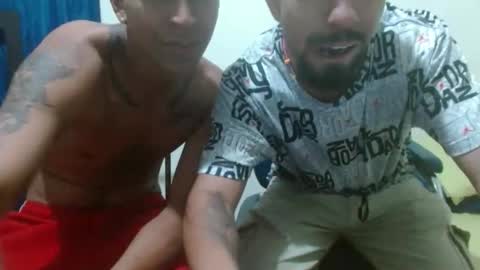 Snapshot of thehousedog chatting on 11/17/25, 11:16 thehousedog online show from 11/17/25, 11:16