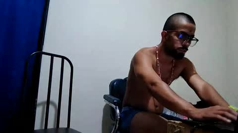 Snapshot of thehousedog chatting on 11/22/25, 06:45 thehousedog online show from 11/22/25, 06:45