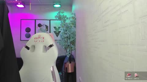 Theia  online show from 03/18/26, 12:08