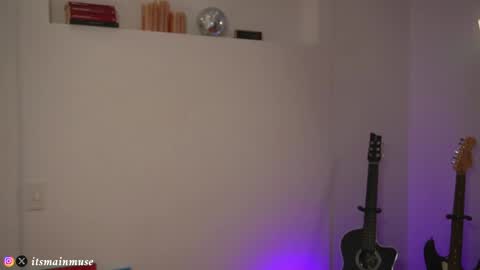 Iris online show from 09/22/25, 11:18