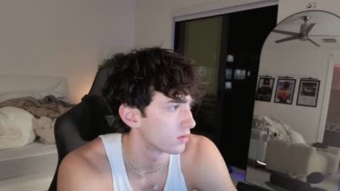 Snapshot of thejakerichard chatting on 07/10/26, 02:27 thejakerichard online show from 07/10/26, 02:27
