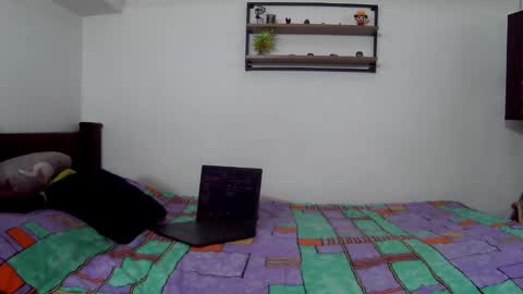 Snapshot of theking11220 chatting on 09/15/25, 06:46 theking11220 online show from 09/15/25, 06:46